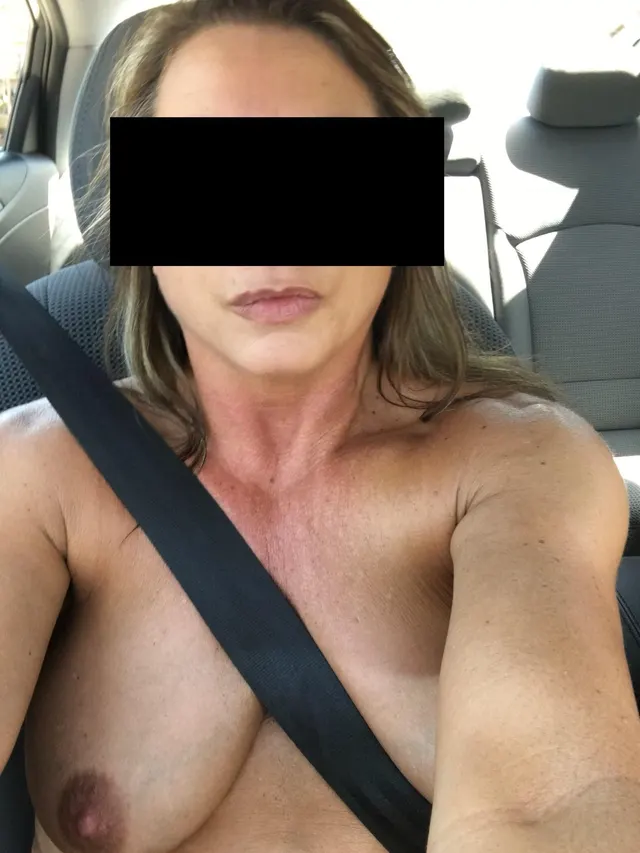 Just a cougar in her car [f] #nsfw