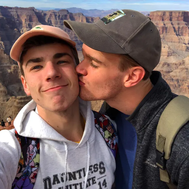 My fave pic of the bf and I :)