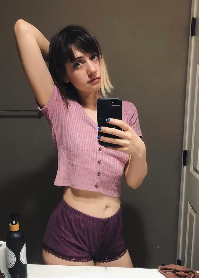 Might regret the [f]ace pic later but I felt really sexy, so I have to.