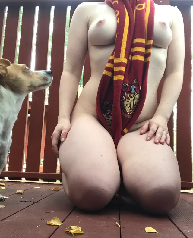 A rare sighting o[f] a guy looking above my shoulders when I’m naked 🤭