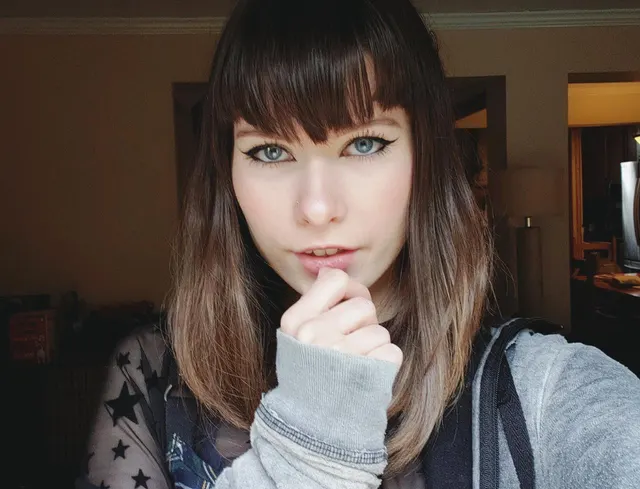 Been awhile since I've done eyeliner like this ♡