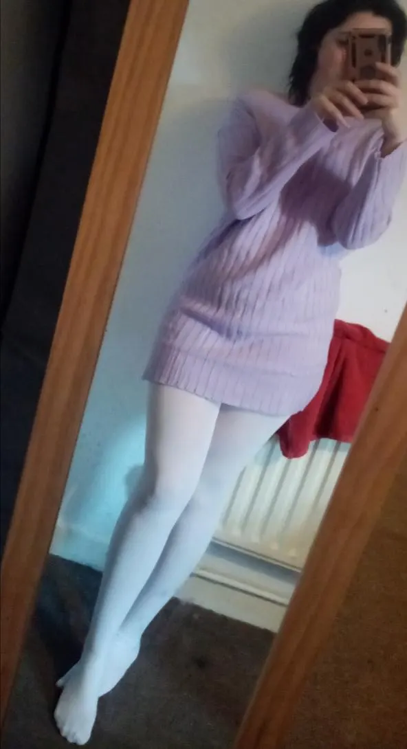 I ordered some new clothes to make me feel smol for my buffday. This is the first to arrive. I likes it and finks its cute but I don't know if the colour suits me.