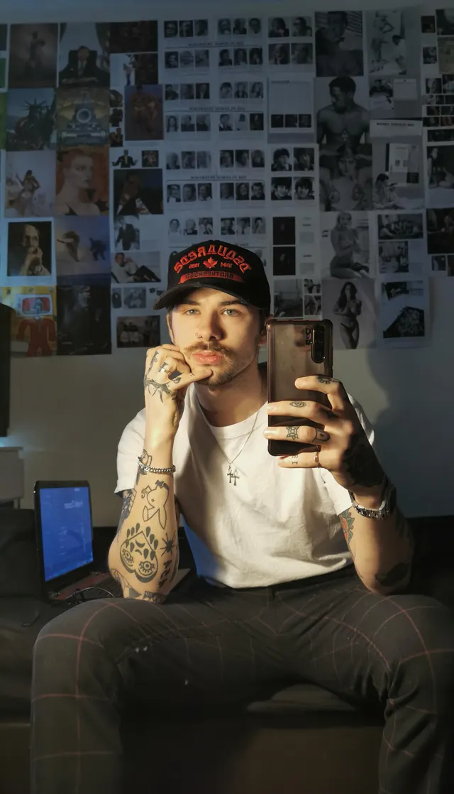 Upvote If you think I'm cute