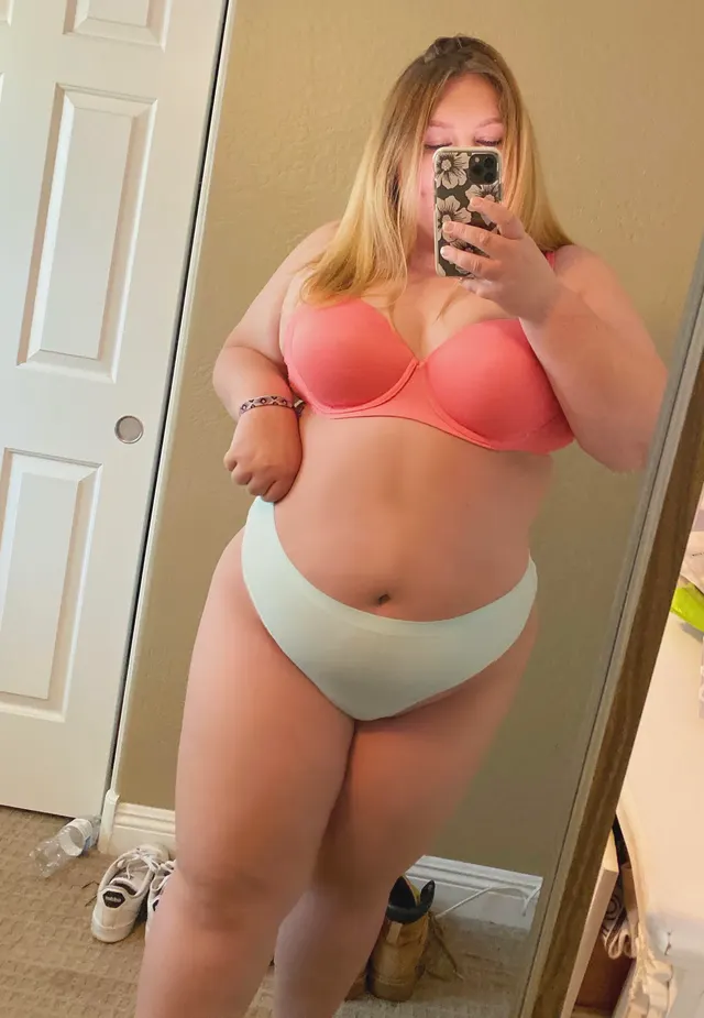 I tried to think of a good title, but I failed😂😋