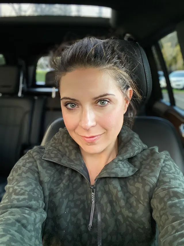 Slobby no-makeup home from gym (44F)