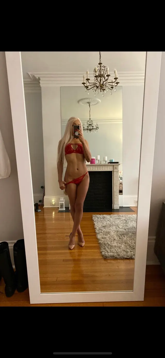 Sexy abs in Agent Provocateur (OC)