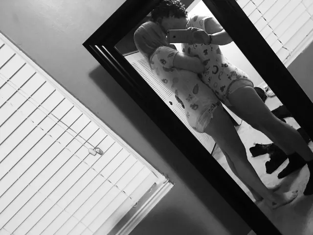 Was sifting through some photos and came across this gem of me and the wifey/mommy before we got married a few years ago. We were both so skinny :(