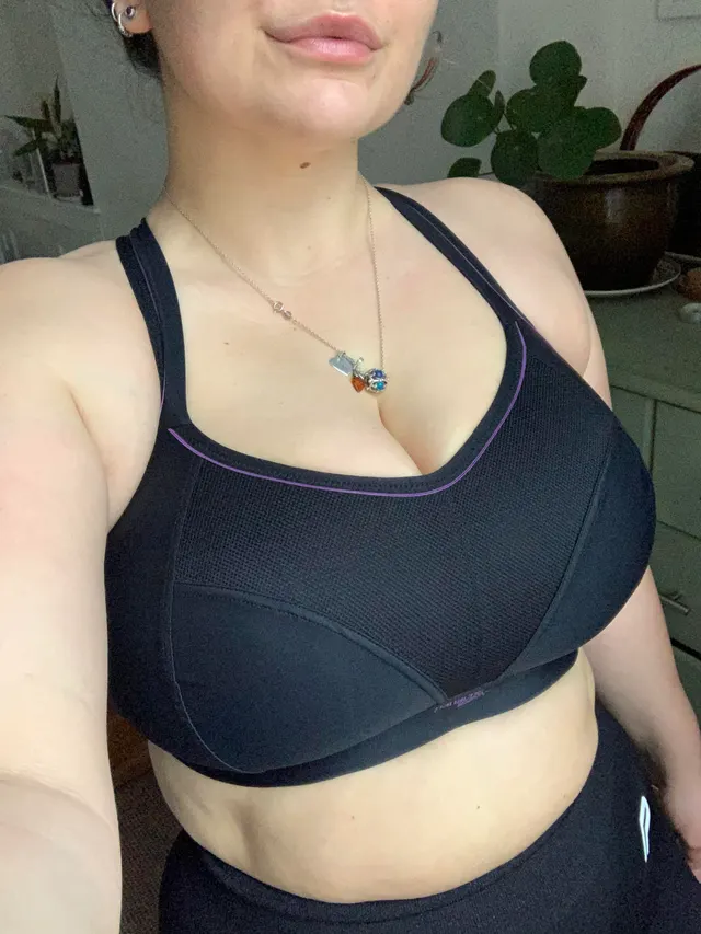 Finally have found a sports bra that contains the girls.... the only time boob jiggle isn’t allowed!