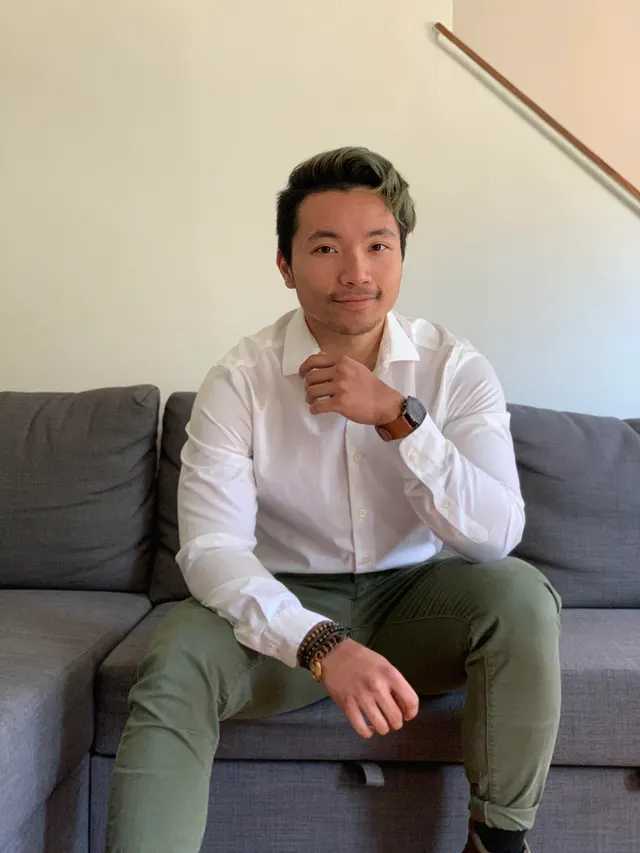 Happy Selfie Sunday! Rare sighting of me not in gym clothes or scrubs