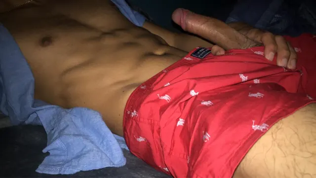 I love wearing boxers 😏