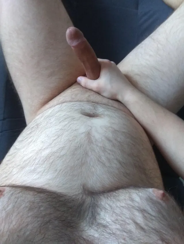 Just wanted to show my chubby hairy body from up top ;)
