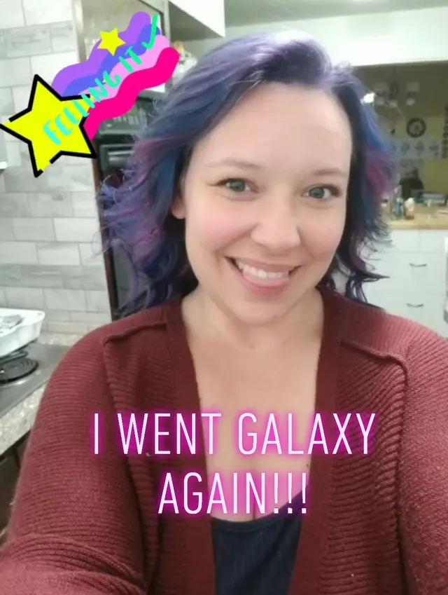 I did it!!! You were all so encouraging that a 34y/o middle can have purple hair, so I went GaLaCtiC! 🌌💜💙💕 Thanks for all the support 👐