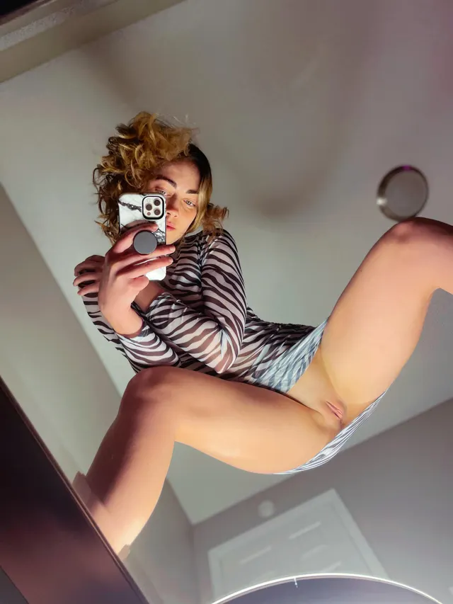 Only pussy pic ill have on reddit! Lets see how it does:) [f]