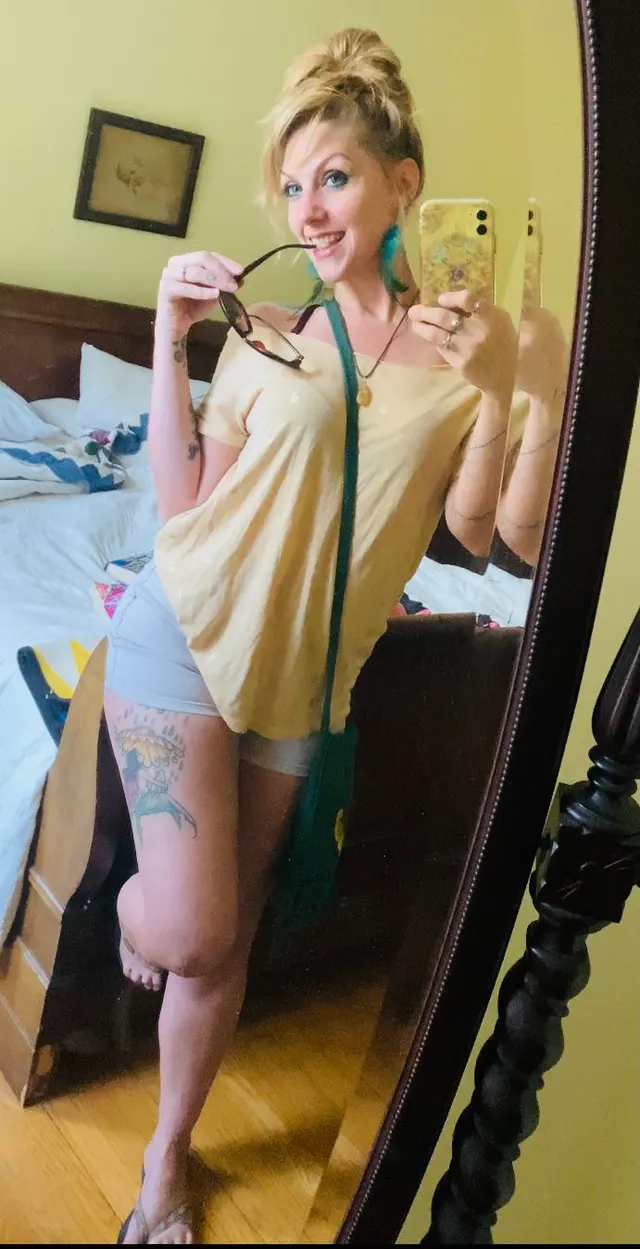 Am I your kinda milf or would you pass on it