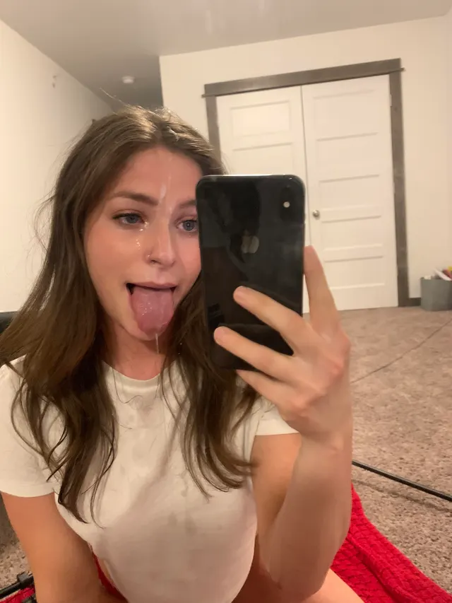 Getting a random facial was my reward for surviving this semester 🙈