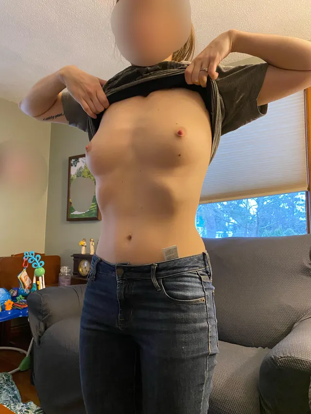 Hot mom bod ? 👍🏻 or 👎🏻