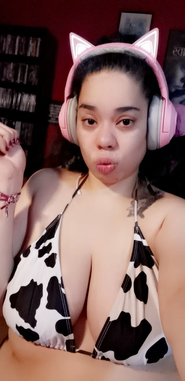 Bisch Im a Cow 🐮💜