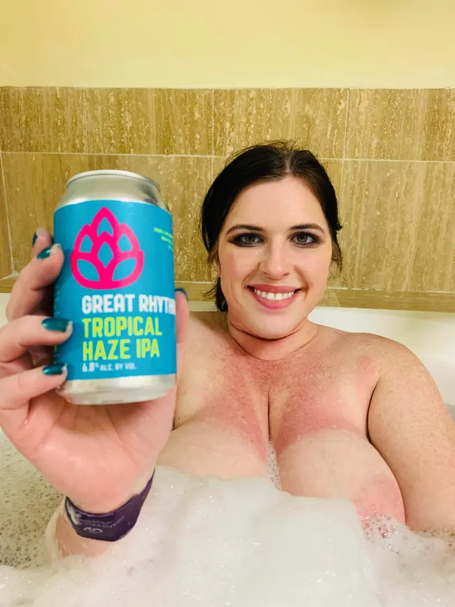 Taking a bath with my bestie in Jamaica with an ipa we smuggled into Jamaica. Such a great NH beer.