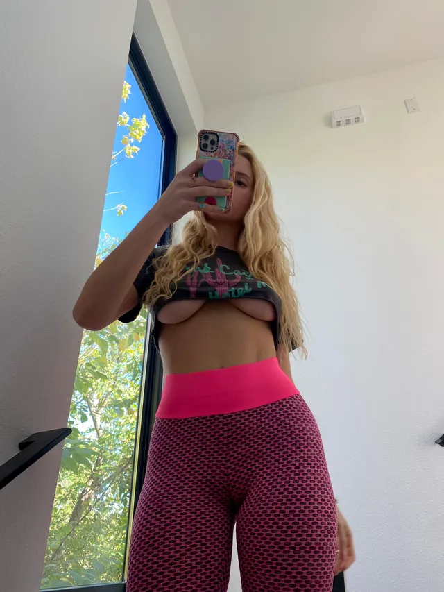 i hope everyone is having an amazing weekend ☺️