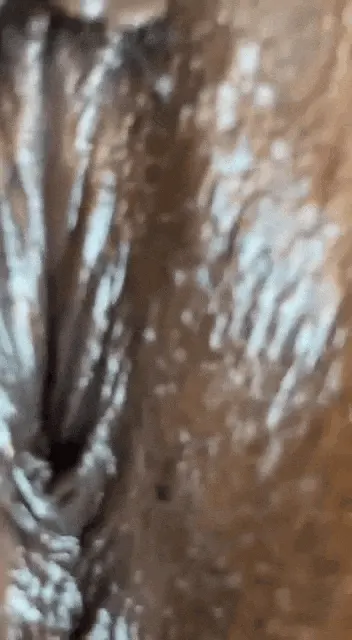 Eat me out till I squirt.