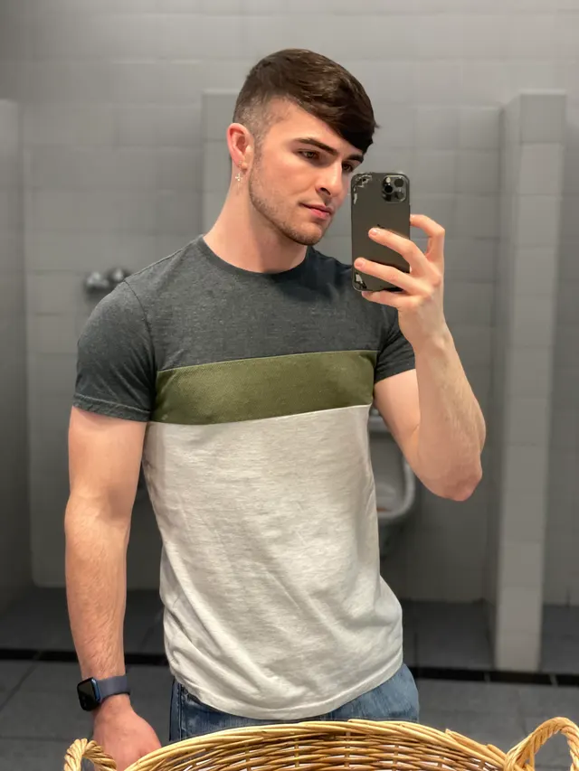 shortest i’ve had my hair since middle school. what do you guys think?