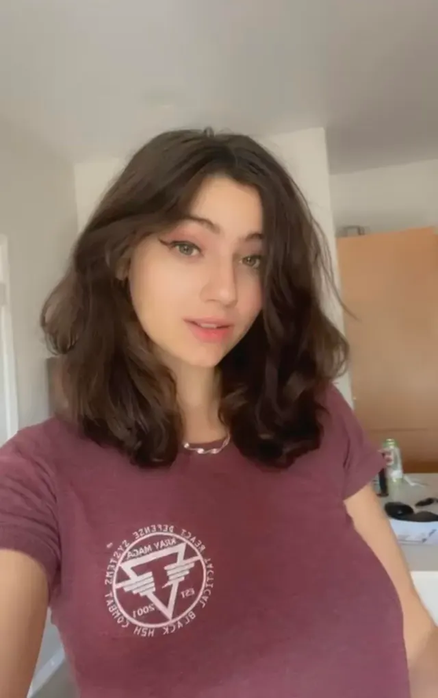 Just a simple showing off of my new haircut ☺️💕 (F20) what do you think? 😋