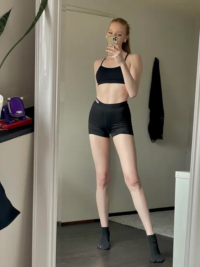 Would you go out with a 6’2 volleyball player? [F]