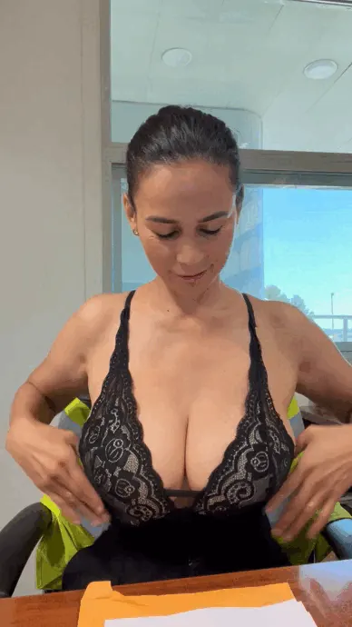 Do you like my mom boobs??