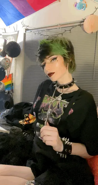 I wish I was spreading myself for you rn