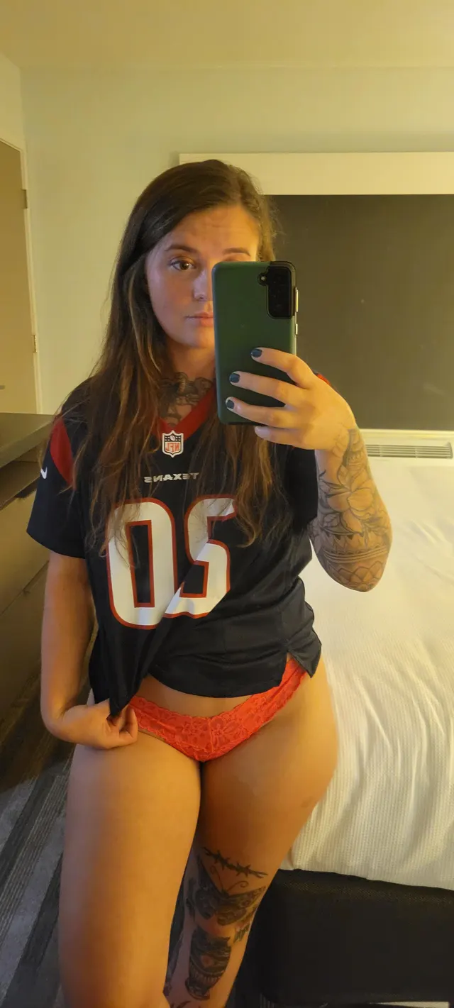 Hoping I get railed as hard as the Texans will today. 😝