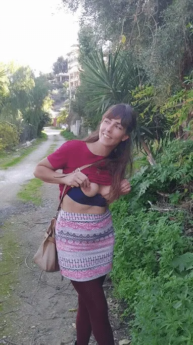 tits out in Italy