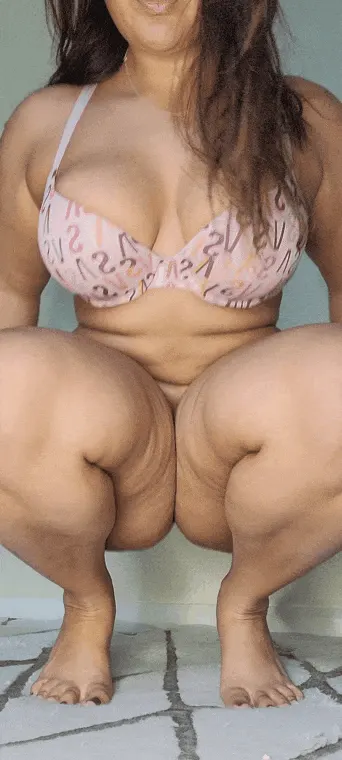 I’m on the hunt for men who eat milf pussy