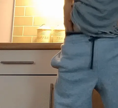 Unwrapping your Christmas present… (sorry, it’s a bit cold 🥶)