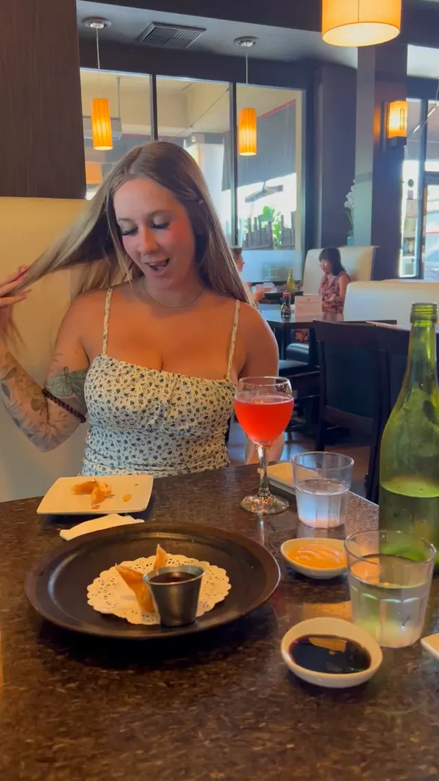 Showing off during my dinner date ;)