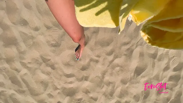 Nothing quite like the thrill of exposing yourself in public, especially when others join in on the fun.