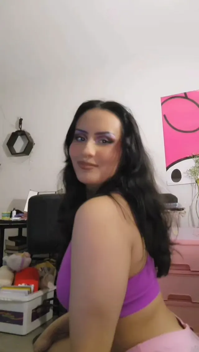 Thicker than a Latina snickers