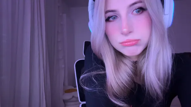 thongs like that are made for this view