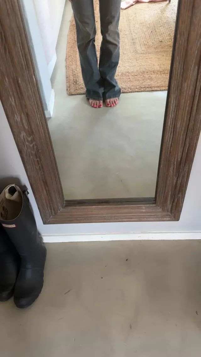 got distracted while trying to show off my new jeans