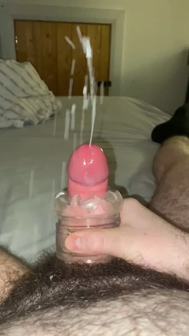 Cum play with daddy 😈💦