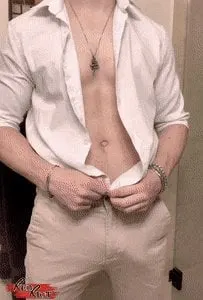 Upvote if this turns you on 😏