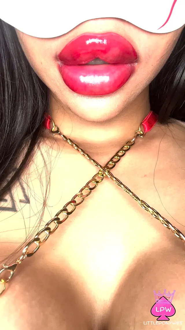 Do you like a red lipstick?