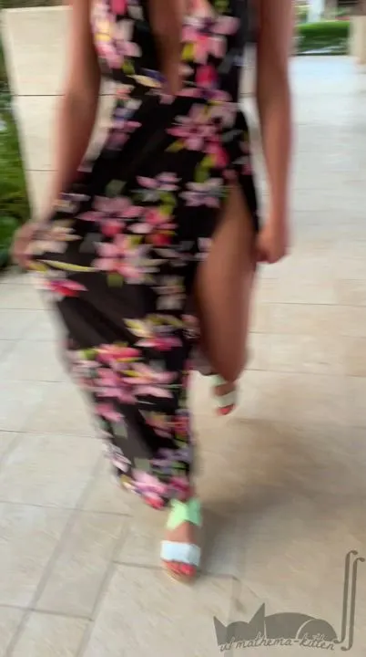 Wearing this dress on a windy day wasn’t my brightest idea... or was it?