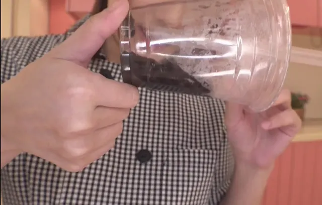 She needs milk for her boba tea!