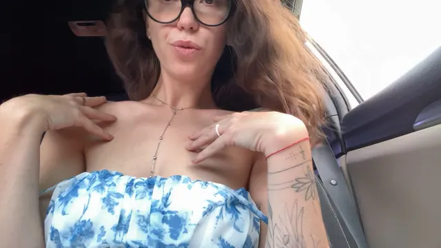 Ooops..flash my hot boobs in the car