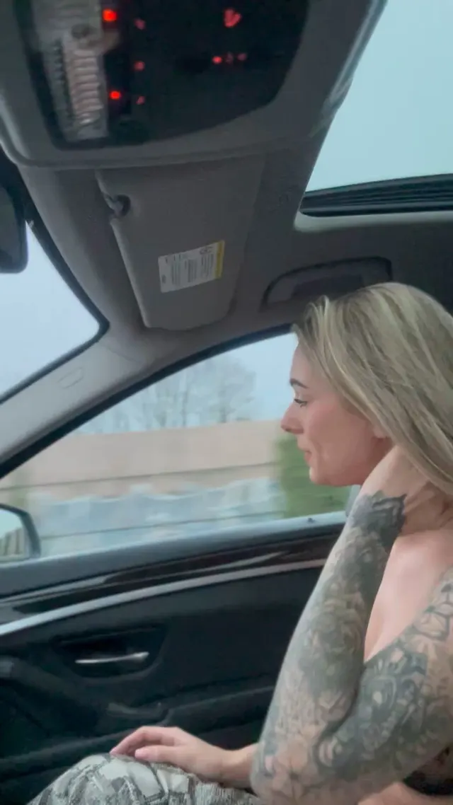 Mom of 2 wanted to feel some adrenaline showing off her tits... (F35)