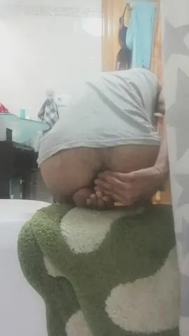 i wanna cum inside so bad 😩