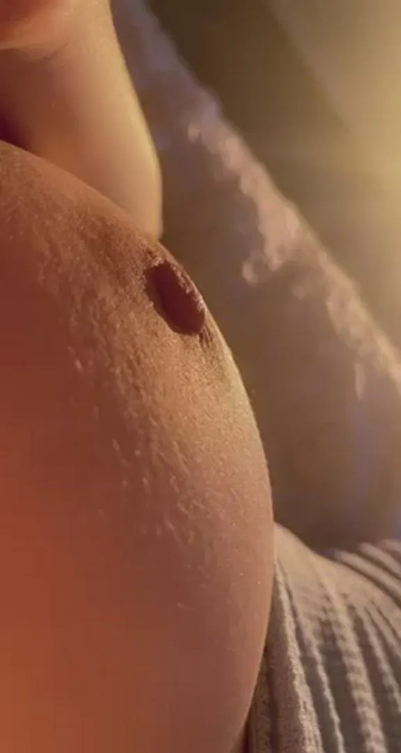 should I pierce my nipples🤔