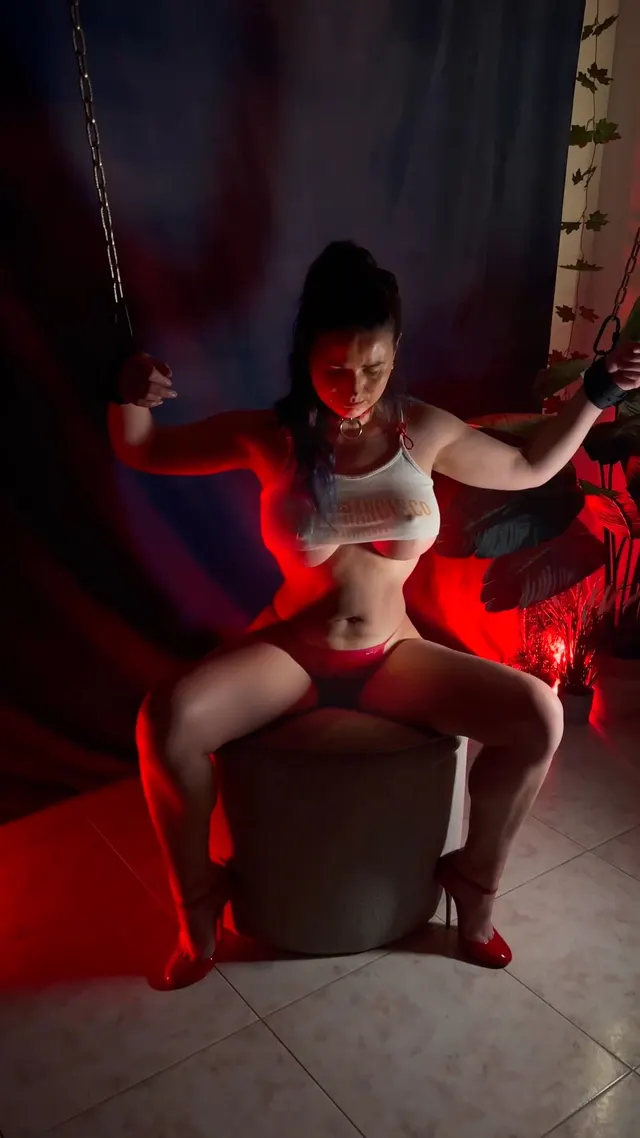 [F] When your bound SexSlave is the entertainment for the night & is revealed.