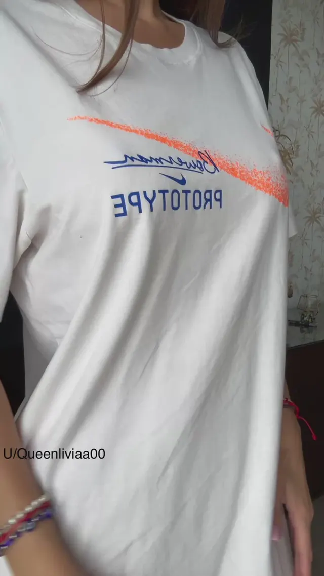 They used to bully me at school cause i was flat, now I’m the one with the biggest boobs