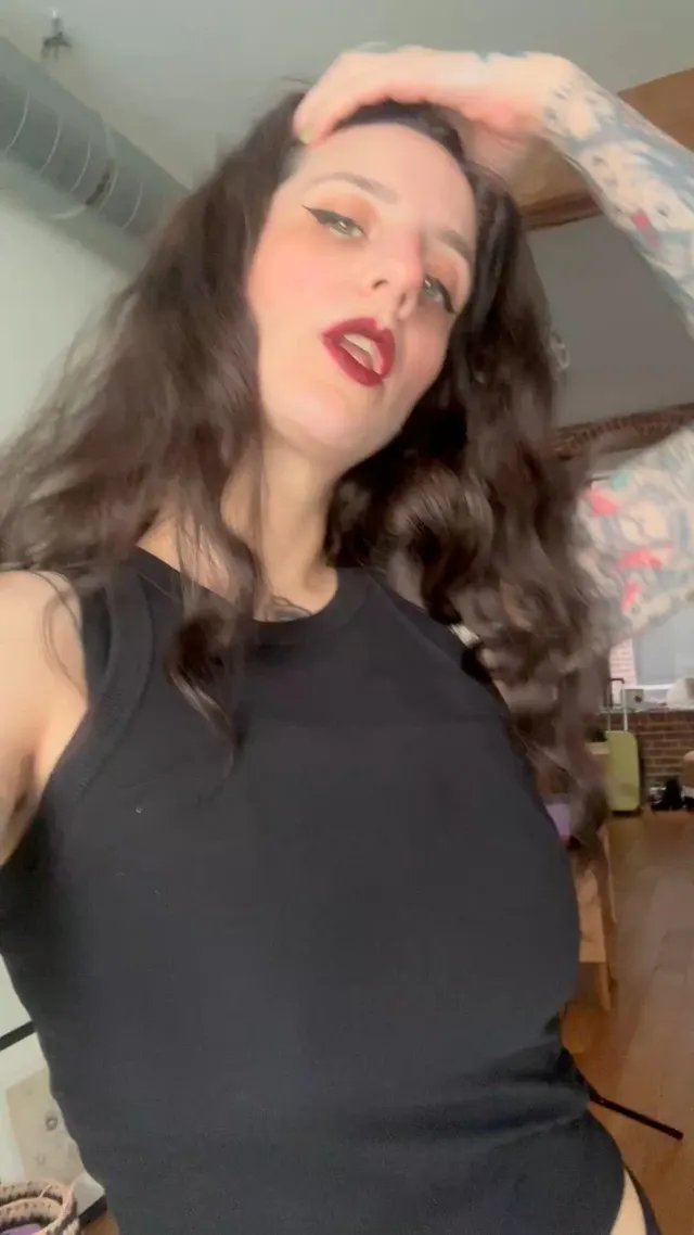 Jewish Mommy who will eat you alive